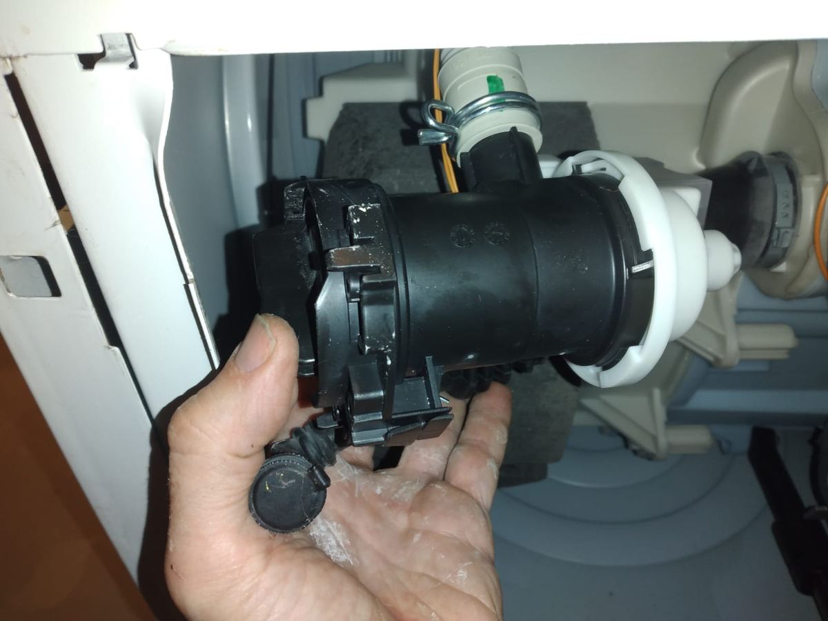 Bomba de vaciado extraída para diagnóstico