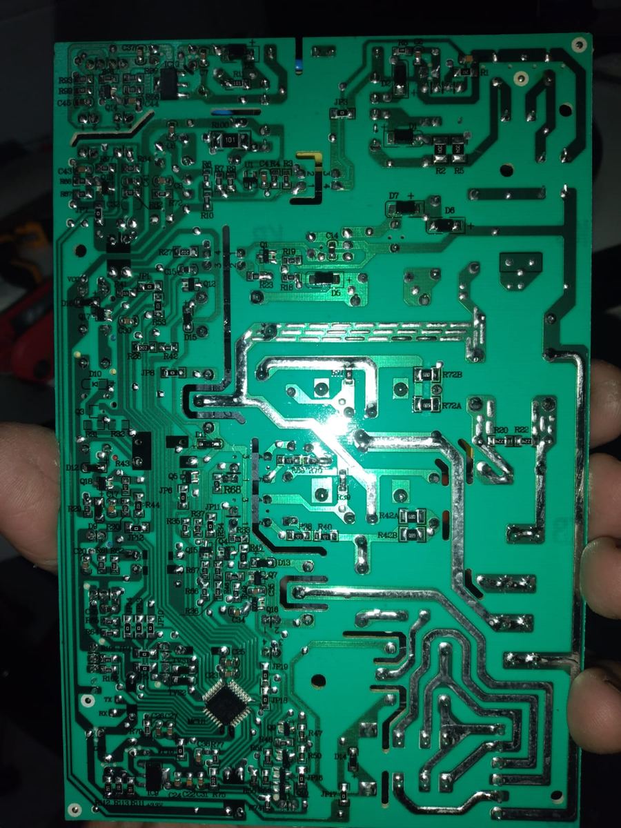 Placa electrónica del robot, vista trasera